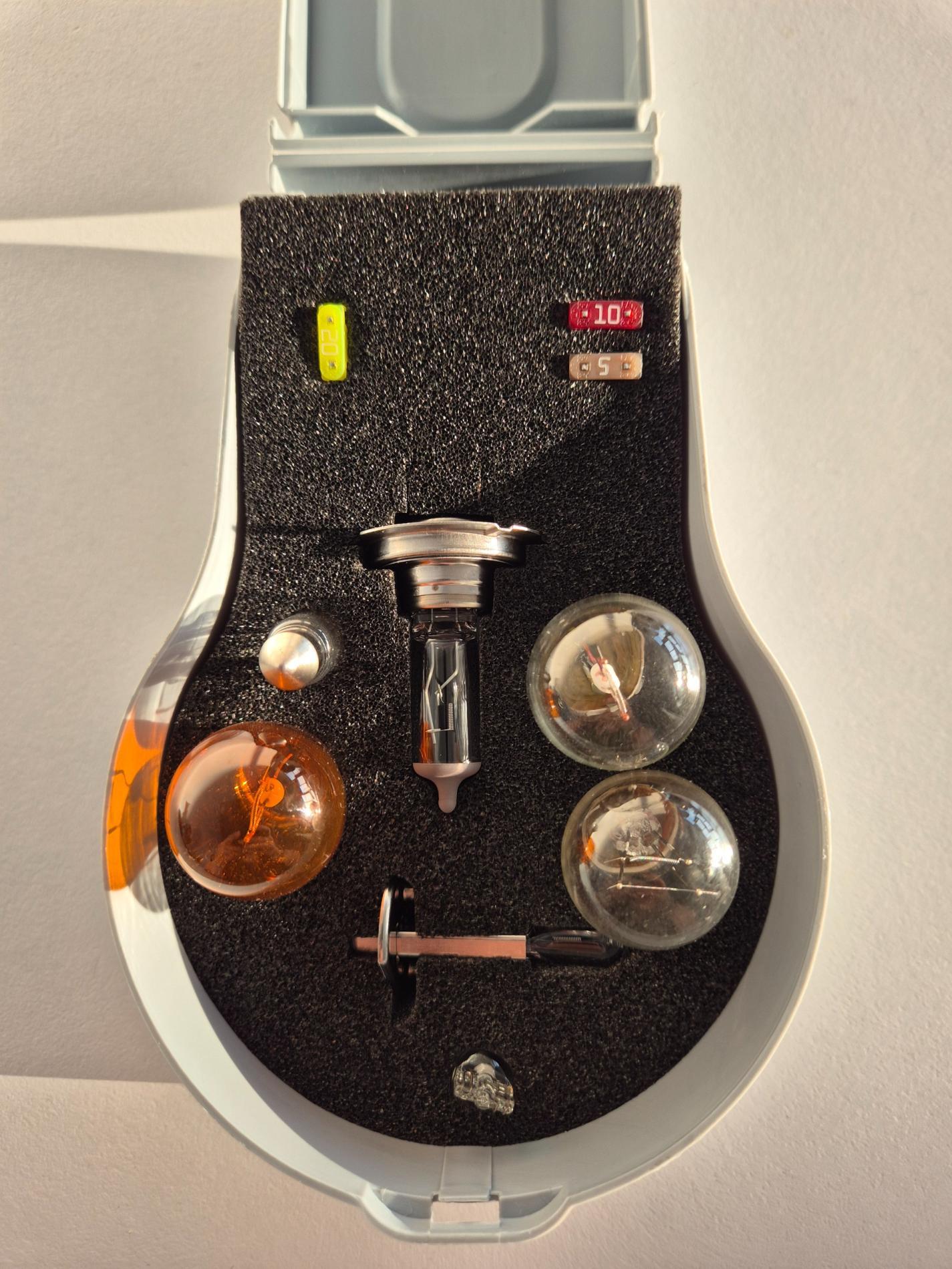 Boite d'ampoules H1/H7